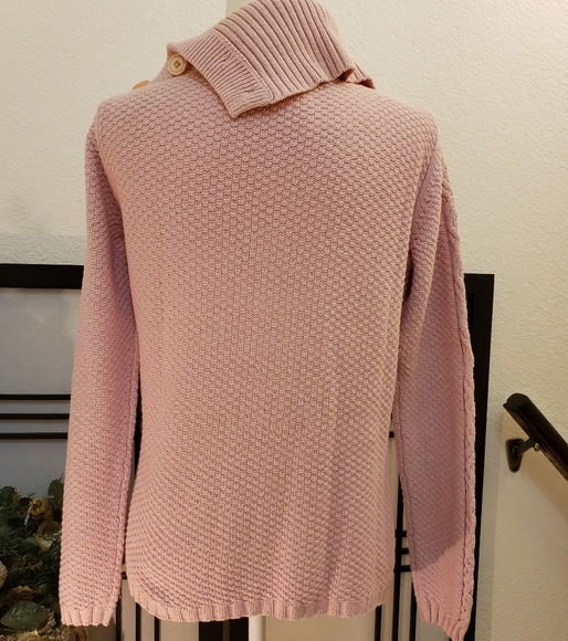 Sweater - Picture 4 of 7